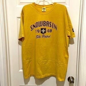 Comfort Colors Vintage Snow Basin 1949 Ski Patrol Yellow T-Shirt Size Large